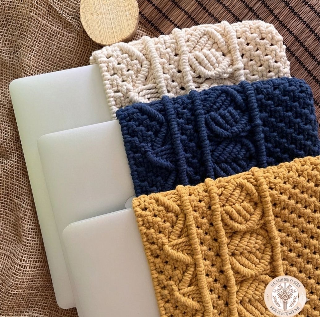 Macramerou Laptop Sleeve